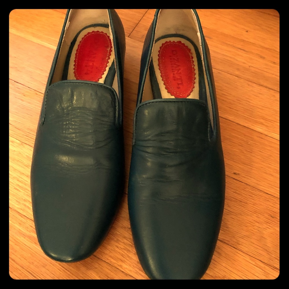 D’Azanti Leather Women’s  slip on shoes